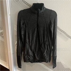 Lululemon Women’s Quarter-Zip Pullover Running Top Size 4 in Static Charcoal